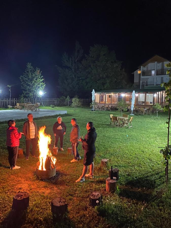 Bujtina Hysa Valbone Buitenkant foto