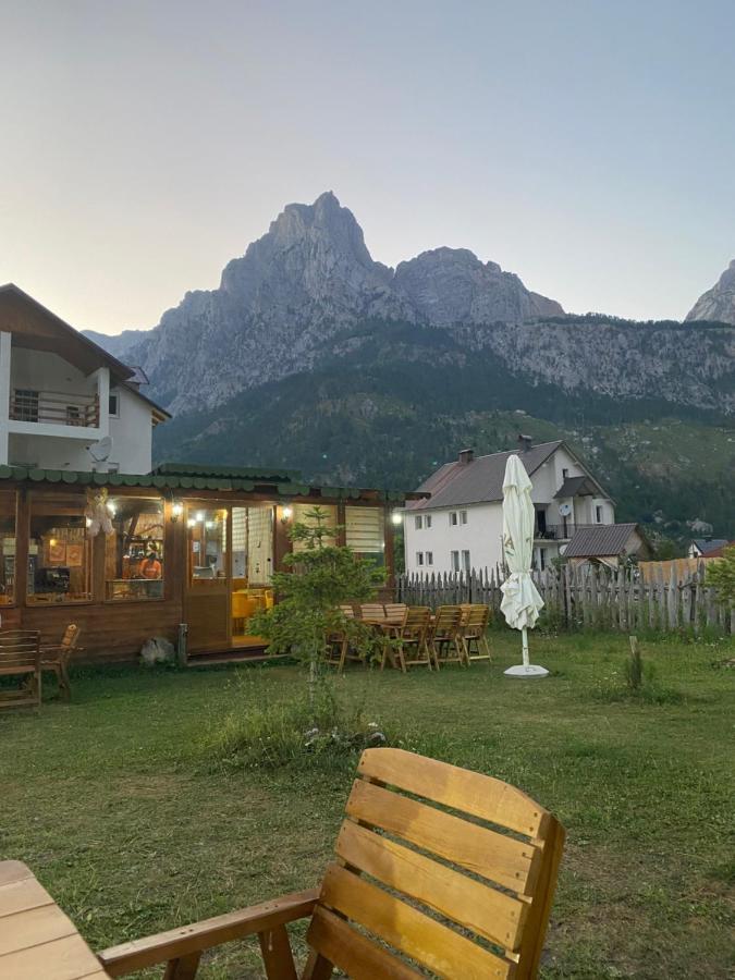 Bujtina Hysa Valbone Buitenkant foto